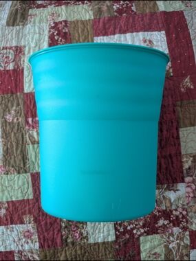 Turquoise Tupperware Wine Chiller